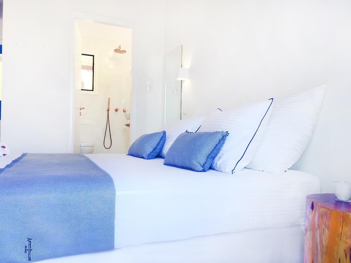 Loukia Studios & Suites Kini Eksteriør billede